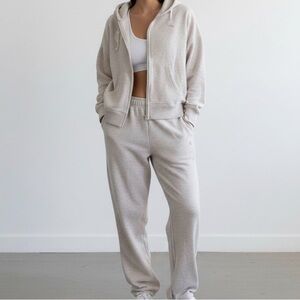 Cozy pink/Gray Zip-Up Hoodie and Sweatpants Set